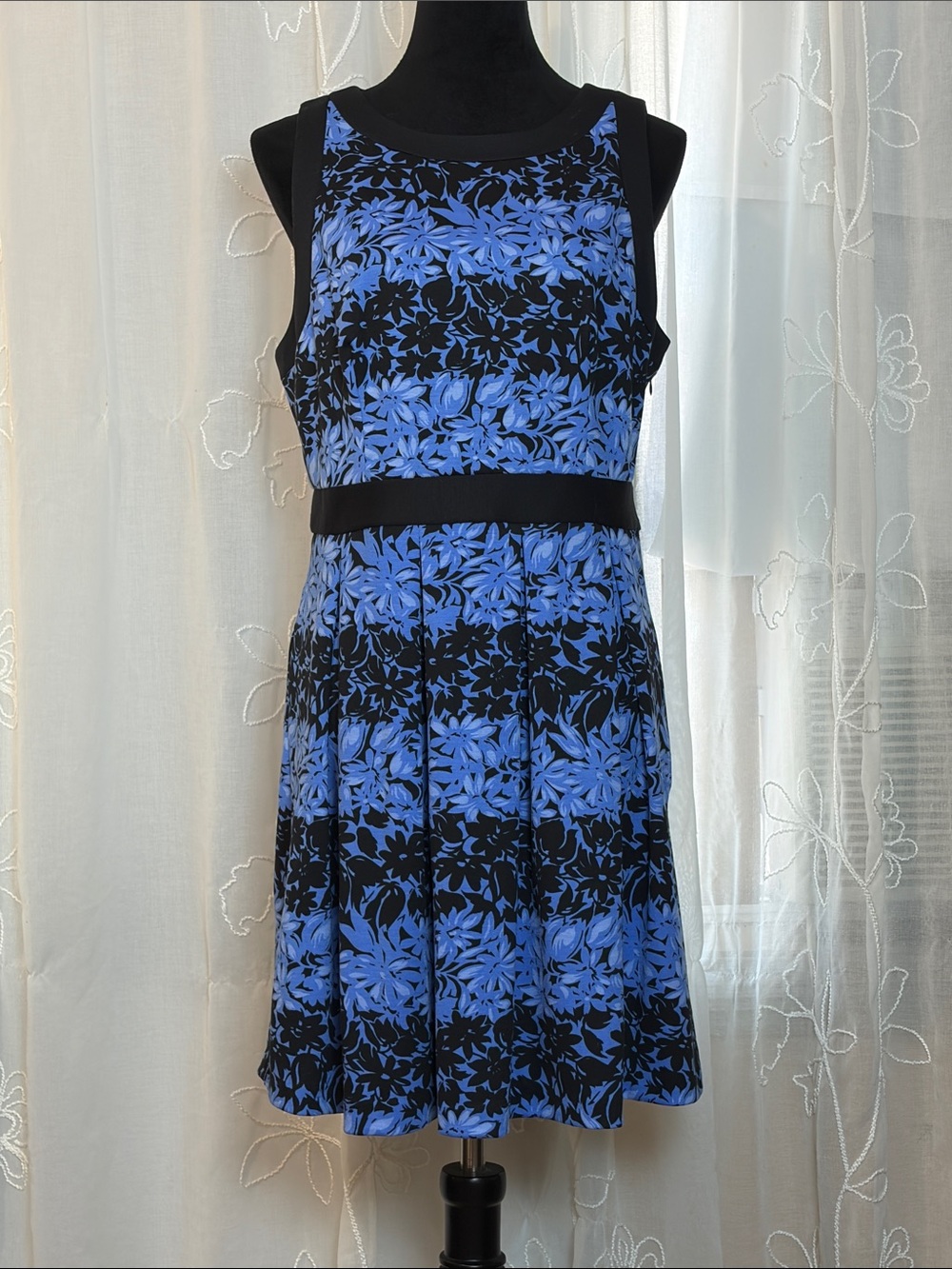 Elle Blue and Black Floral Sleeveless pleated  Mini Dress 12